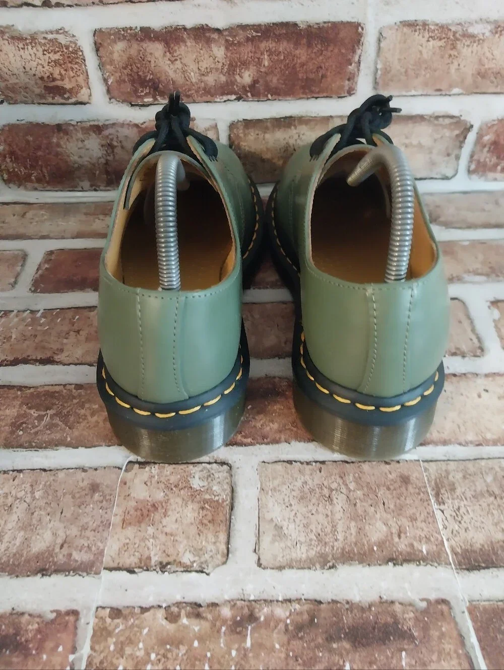 Pre-owned Dr. Martens 1461